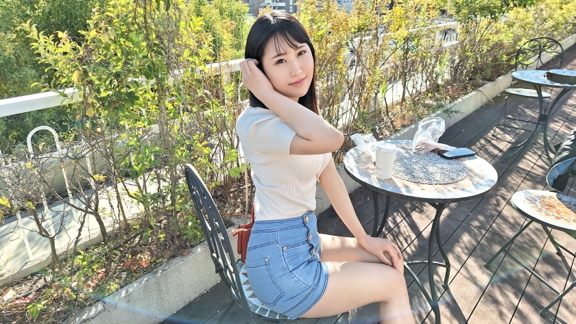 SIRO-5253 A voluptuous and lewd baker has arrived! Please do something about my sexual desire! She greedily smacks, smacks, smacks, smacks! I baked the best bread ever! [First time shooting] Applying for AV on the internet → AV experience shooting 2146 SIRO-5253
