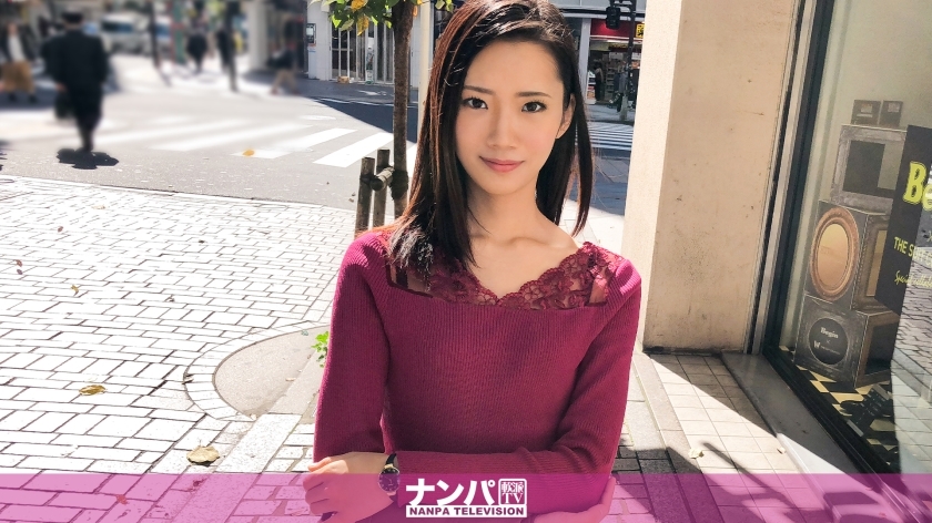 GANA-1552 Seriously flirty, first shot. 955 GANA-1552