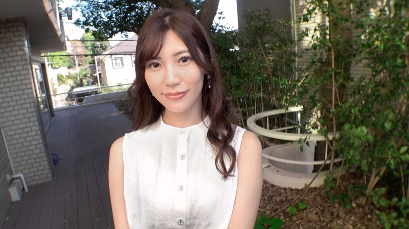 SIRO-5036 [I'm sure it's been a long time since I've been excited about Ji-Po] A 165cm tall beauty who is about to get married, shows off a dynamic grind cowgirl in front of the camera that she wouldn't show to her sexless husband...! SIRO-5036