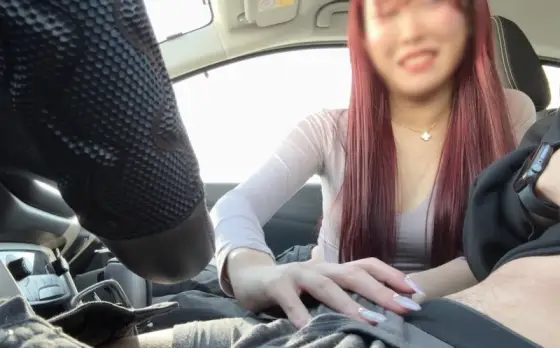 FC2-PPV-4676983 I asked a beautiful woman with big breasts and F cup to give me a handjob and blowjob in the car FC2-PPV-4676983