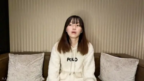 FC2-PPV-4661219 [Amateur first shoot] Haru (19) 158cm 45kg, slender and cute, but she listens to everything I say, so I got on her and creampied her, then I made her read a novel while teasing her with toys, penetrated her anus, and finally did an ATM. FC2-PPV-4661219