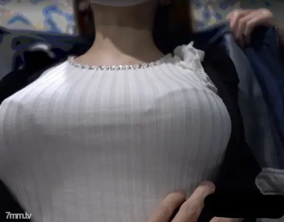 FC2-PPV-2945560 ♪ Release of brewed video ♪ 2 parts ♪ ♪ Ria-chan 18 years old Big breasts H cup Gal Pregnant woman age + A must-see video full of maniac milk play taken around 10 months after giving birth ♪ ♪ FC2-PPV-2945560