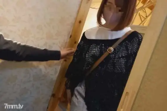 FC2-PPV-2998613 [Individual] Crush the wife who called to the house. Feeling firm while being stunned, pouring other people's juice FC2-PPV-2998613