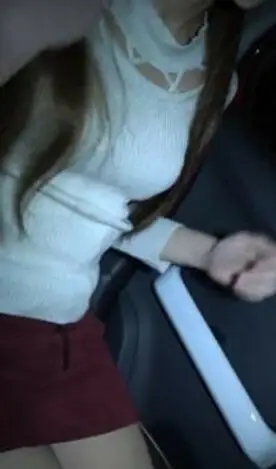 FC2-PPV-1527682 There is one bonus video *1600pt → 800pt [Exposure] Put a slender beauty in a car, expose it in the running car and ejaculate in the mouth FC2-PPV-1527682