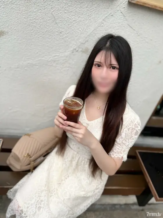 FC2-PPV-3060929 [Complete appearance] [Saddle tide hurricane] Sarina-chan second! A date in a midsummer park for a reunion after a long absence! A huge amount of vaginal cum shot at the end to her who squirts every time she cums with a big cock FC2-PPV-3060929