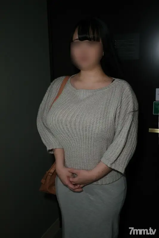 FC2-PPV-3069959 [Individual shooting application] Amateur gravure shooting "Fair-skinned huge breasts" I endured to the limit, but the erection did not stop and I started taking Gonzo *The person himself has already deleted SNS. FC2-PPV-3069959