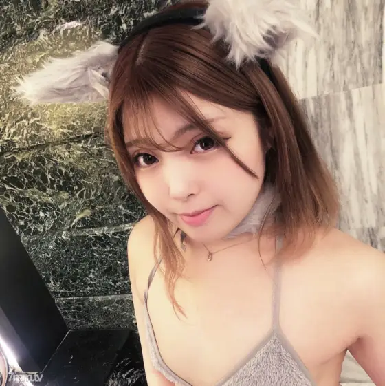FC2-PPV-3068824 [Personal photography] Get out of the warehouse !! That J reflation No. 1 half-type beauty Mai-chan is sexy cat ear costume and bareback creampie SEX!! Mai-chan (19 years old) FC2-PPV-3068824