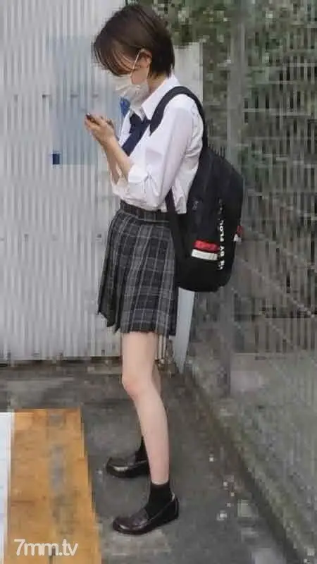 FC2-PPV-2405585 Prefectural Ordinary School (2) Emergency support for playren who work part-time at the school they often go to FC2-PPV-2405585