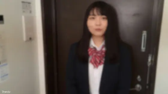 FC2-PPV-1734645 [First shot / graduation commemoration] Legal J who came to Tokyo from the Sanyo region ● Cum 5 barrage Cum Tokyo story 2 Momo FC2-PPV-1734645