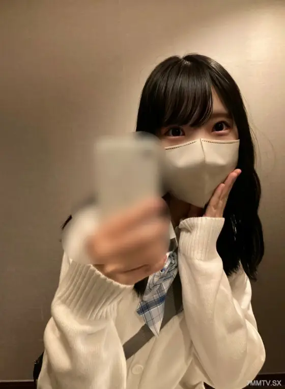 FC2-PPV-3389408 Limited special price now! [Limited release] *Elegant jacket release [Super class dangerous work * Permanent preservation version] Super class talent! 18-year-old type thin and rough girl with a stone head! The first blow of life! I'v FC2-PPV-3389408