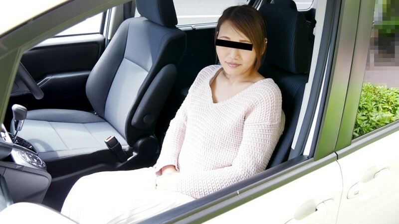 MUSUME-050522_01 Inside the car, I feel like everyone is watching me, and my heart doesn't stop beating. MUSUME-050522_01