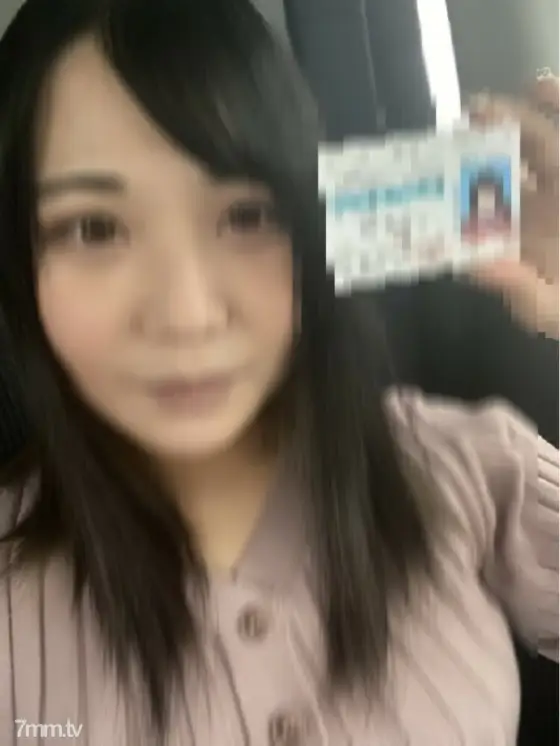 FC2-PPV-2504844 Immediate scale 3 people continuously mass fired in the car dedicated to blowjob in the middle of the day. Finally live in the car, it feels too comfortable and a large amount of vaginal cum shot ☆ Mizuki-chan, a beautician who likes blowj FC2-PPV-2504844
