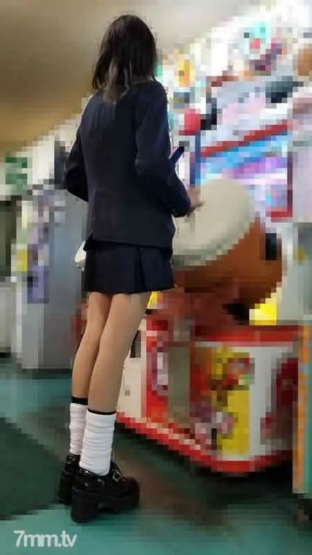 FC2-PPV-2660408 Prefectural Ordinary Course ③ Weekly ○ Playing with a uniform gal who has sex and taking it home and vaginal cum shot ※ Weekend only FC2-PPV-2660408