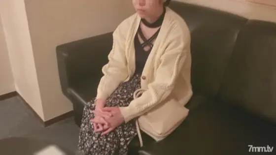 FC2-PPV-2771011 [Individual] Gambling addiction Kuzu Calls the wife of her husband to the hotel and imposes sanctions with another stick FC2-PPV-2771011 FC2-PPV-2771011