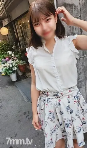 FC2-PPV-1722581 [Junior-kun ⑧] A beautiful girl who is very similar to Kano Takizawa who works at a flower shop from this spring. FC2-PPV-1722581
