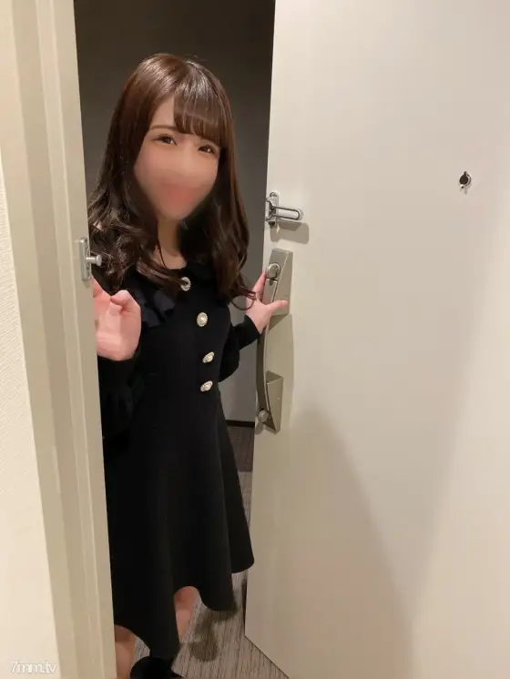 FC2-PPV-1758998 [Dreams come true ♪] Suddenly double immediate at the entrance. A beautiful girl with a first-class smile will visit the fan's home. Being put out in a solid manner and getting pregnant 〇 Inevitable FC2-PPV-1758998