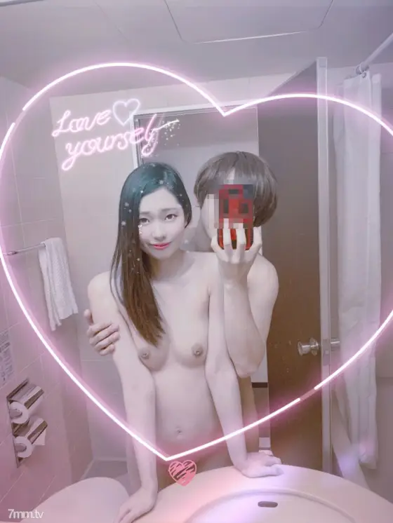 FC2-PPV-1260004 [Young face Kamijiri] I like 18-year-old beautiful girls in uniforms older! A raw cock as thick as a wrist is screwed in and the chestnut and nipple are comfortable x 2 and a pin erection ♡ FC2-PPV-1260004
