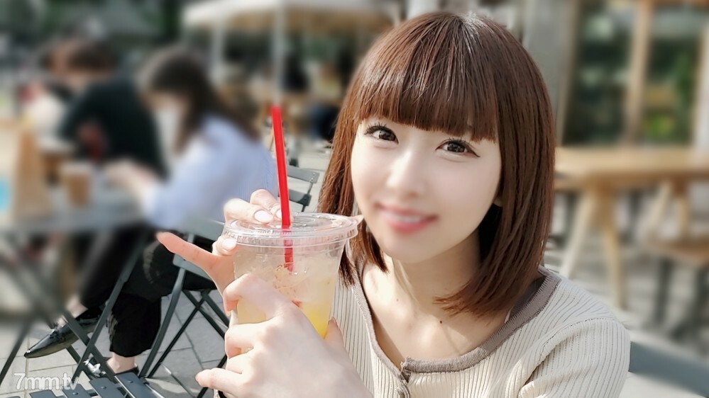FC2-PPV-1861016 Appearance! !! Limited number [Uncensored] The beautiful girl I met by chance in the city was an active female college student ... I felt like I could never meet again and vaginal cum shot! !! FC2-PPV-1861016