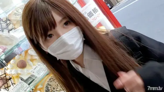 FC2-PPV-1836727 Limited number [Uncensored] "Are you not with me?" A tall beautiful leg student approaching a lecturer who has a relationship with a friend FC2-PPV-1836727