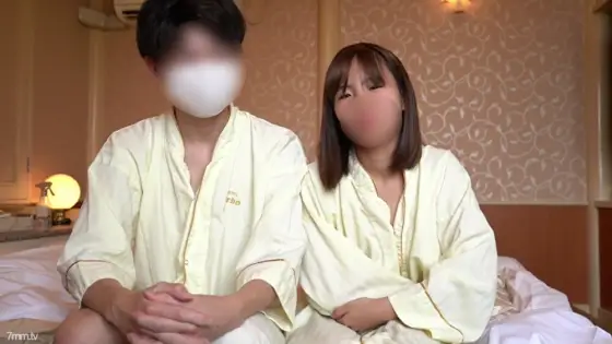 FC2-PPV-1417788 [Personal shooting] First shot ★ Mayumi 18-year-old amateur shaved JD! The 18-year-old slender body is a Ubu play with one experienced person! I will experience the first vaginal cum shot in my life! FC2-PPV-1417788