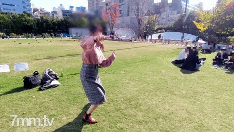 FC2-PPV-1696305 [Hinatabokko girls are crazy] GET a female college student playing on the lawn! The pussy that estrus in spring. Creampie while grabbing a young and masterpiece body! !! [Orgy] FC2-PPV-1696305