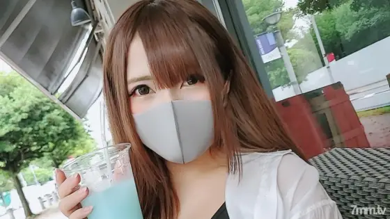 FC2-PPV-2329157 First shot! !! Limited number! [Uncensored] Call a signboard gal who works in a popular kitchen car in the streets in Tokyo and cum inside twice! !! (Feature film) FC2-PPV-2329157