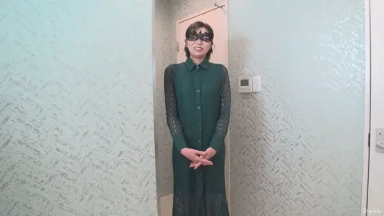 FC2-PPV-1730787 [First shot] Cum shot to a beautiful mature woman of 65 years old who is too beautiful ☆ Former midwife A married woman with outstanding style calls her husband during sex and cum shot "I am 65 years old, but I want to shine again as FC2-PPV-1730787