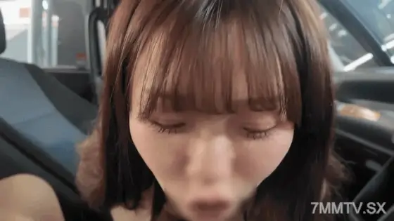 FC2-PPV-4338225 [In-car explosion] Ro Rikawa Miho -chan attack on a sleeping person ♥ soft body and offshore car love. While I was staring at him like a street person, I was completely shocked! FC2-PPV-4338225