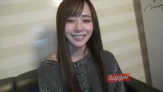 FC2-PPV-1384193 Fair-skinned beautiful girl ♫ fucked hard FC2-PPV-1384193