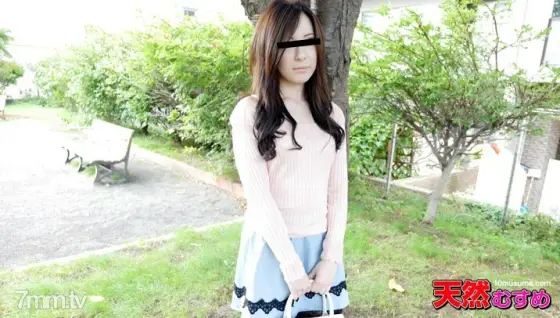 032115-01 How this girl works ~ The erected clitoris is 1.2 cm ~ 032115-01