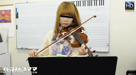 062511-400 Working local mother ~ Music class instructor ~ 062511-400