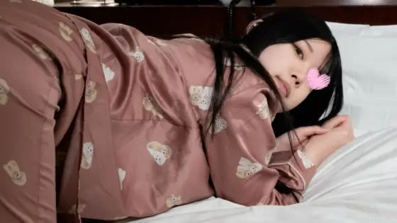 FC2-PPV-4462217 Pajamas de ojama ♥ Long black haired JD Miho-chan (21) ♥ She looks very neat and tidy, but her long fingers are erotic. FC2-PPV-4462217
