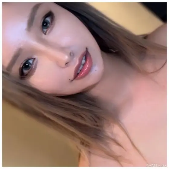 FC2-PPV-4465156 G cup round face deviation value! Her super flexible huge breasts are trembling so much, it goes beyond your imagination! Yes FC2-PPV-4465156
