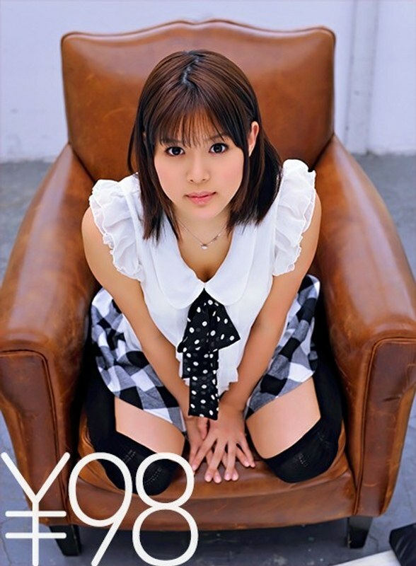 DV-1261 Tsukasa Aoi's work at a reasonable price! Sex and cleaning fellatio. Insert it in the back and poke the fully exposed mako until it hits the back. Blow the pulled Ji-Po and ride on the back, shake each other's hips. A Cleaning Blowjob Th DV-1261