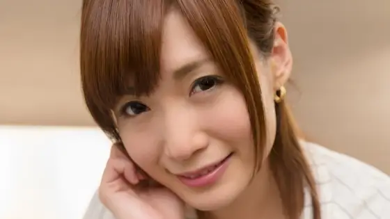 ETQT-164 Picking Up A Married Woman Who Has Increased Sensitivity After Giving Birth And Sleeping! Mr. Oishi, 30 years old. A wife with a fresh shirt on her chest and a tight skirt with plump thighs. In the back, the buttocks are beaten and she is overjoy ETQT-164
