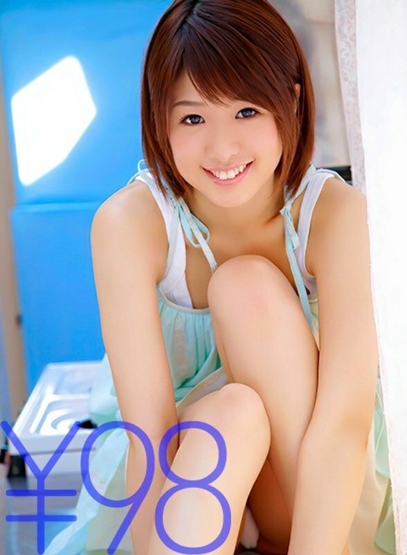 DV-1395 [Discount] Miina-chan who squeezes the semen of the cock to the end. First of all, she shakes her hips at the woman on top posture, and even if she pushes back from the bottom, she will get out of the cock with excess momentum. Nanami Kawakami Squ DV-1395
