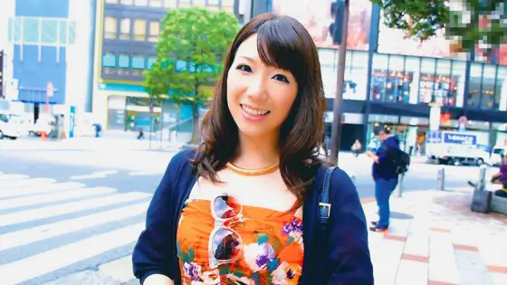 ETQT-169 Full-time housewife Eriko's wife is coming out! "I'm embarrassed, but I want to be treated like a little thing."My ex-boyfriend is a gentleman who can't forget his memories and is comforting him with masturbation night af ETQT-169