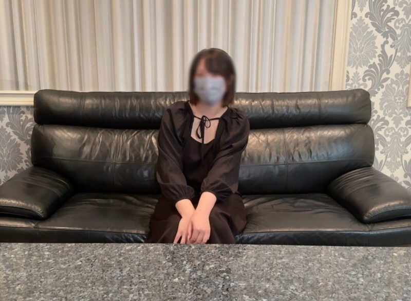 FC2-PPV-4713159 [The third installment of the popular series] The masked facial man finally reveals his face!? A seriously perverted, lewd amateur's first ever threesome, breaking through the limits. A divine episode where you might finally get to se FC2-PPV-4713159