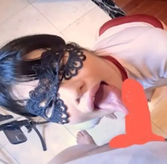 FC2-PPV-4757499 [Price reduced 2980 ← 3980] Kyushu delivery girl exposed, drinking and unwashed irama, slapped if playd, fell into a human toilet for the sake of her favorite activity FC2-PPV-4757499