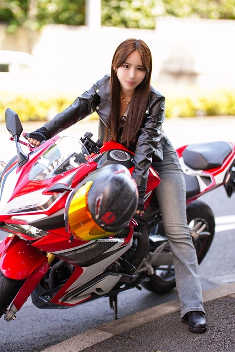 [UNCENSORED-LEAK] FC2-PPV-4770732 [Limited Price] A beautiful woman with an incredible figure and a motorcycle as her partner. This cool and straightforward woman loses her mind as she cums over and over again during raw sex! FC2-PPV-4770732 ไม่เซ็นเซอร์ 