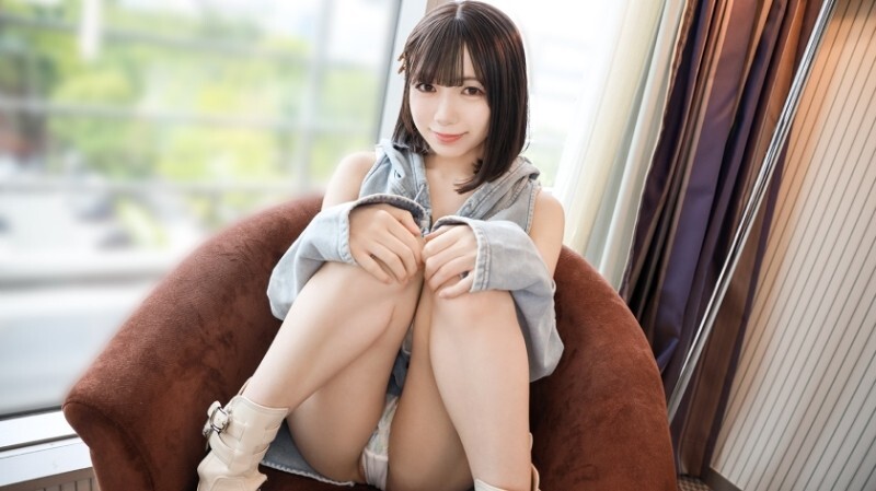 SIRO-5592 "This is the place where cuteness abounds!! An angel who fits the word 'cute' so well exists... She's petite but has an incredible figure, I can't get enough of her. [First shoot] She applied for adult video online...&am SIRO-5592