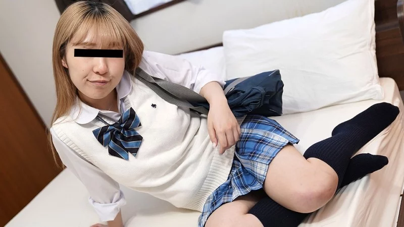 10MUSUME-071225_01 10musume-071225_01 - Pranking A Girl In Uniform On The Train Yoshino Hashiba 10MUSUME-071225_01