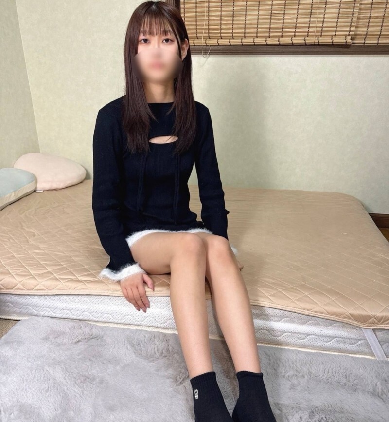 FC2-PPV-4865843 [Complete Amateur & First Time Filming] A beautiful 18-year-old college girl with gorgeous legs and a gorgeous butt ♡ Her innocent and shy reactions are irresistible ♡ She's confused by the unexpected internal ejaculation... FC2-PPV-4865843