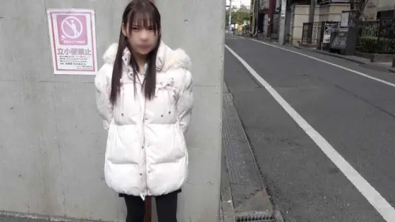 FC2-PPV-4863526 [Street Pickup Chapter 3]! Successfully picked up a slender beauty resembling Kawashima Nao in Shinjuku. Amazing abs & perfect hourglass figure, inserted my raw dick into her super sensitive pussy → made her cum hard and cummed insid FC2-PPV-4863526