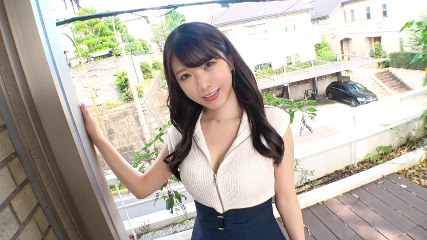 SIRO-5201 A beautiful older sister with a cute smile applied for an AV out of curiosity! She plays with her frustrated body and squirts a lot in front of the camera! ! Once she gets used to it, she takes turns attacking and defending, licking the man& SIRO-5201