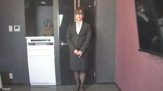 FC2-PPV-923386 [Half price 500 yen] [Overview "29" 77 minutes recording] National University Associate Professor Married woman "It's like getting married to academics" "My husband is a university professor. Only he knows men& FC2-PPV-923386