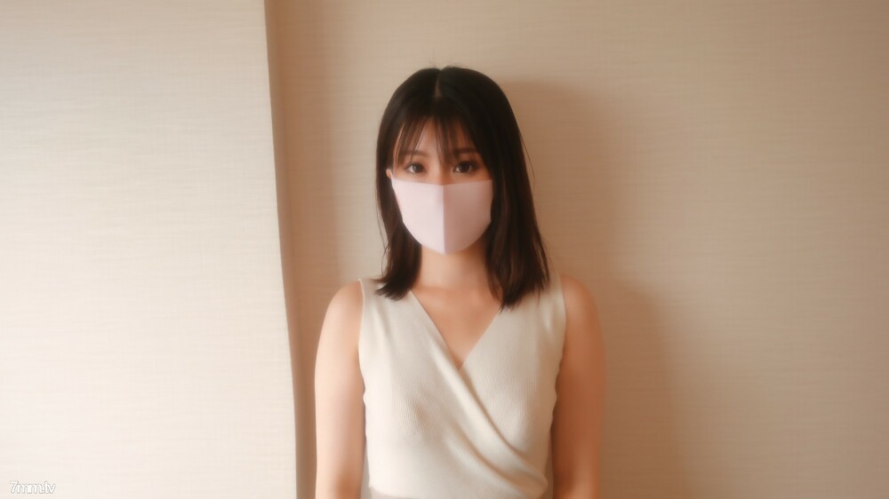 FC2-PPV-2217618 Crying! !! tears. "Genuine Tears" of "Genuine Amateur" Foreign-affiliated cosmetics salesperson, "Tears Porori" Lori Beautiful amateur beauty begins to cry during S ○ X, and even if she cries, she cums insid FC2-PPV-2217618