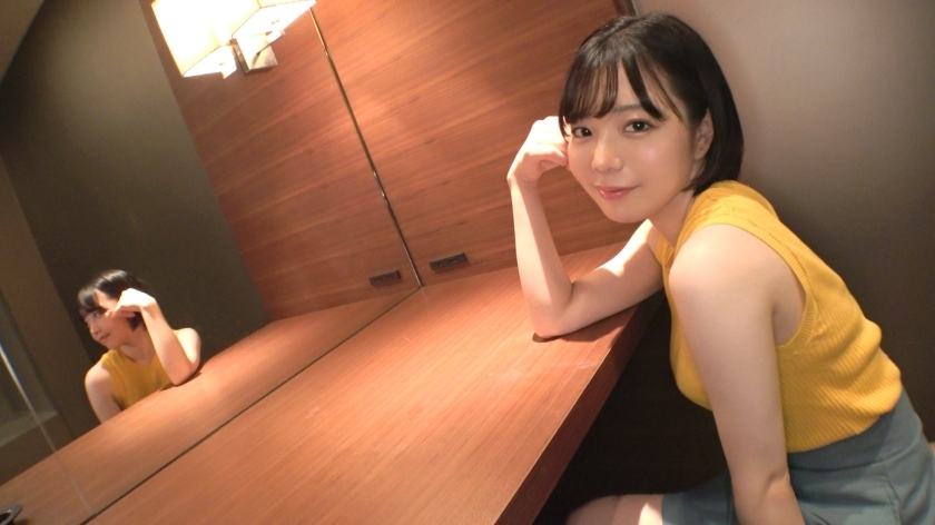 SIRO-5013 [Full-body erogenous zone] A baby-faced waitress with a sensitive body that can be felt just by being stroked by the wind. It's a whim that depends on the day whether it feels better outside or inside ◯ How are you feeling today? AV appli SIRO-5013