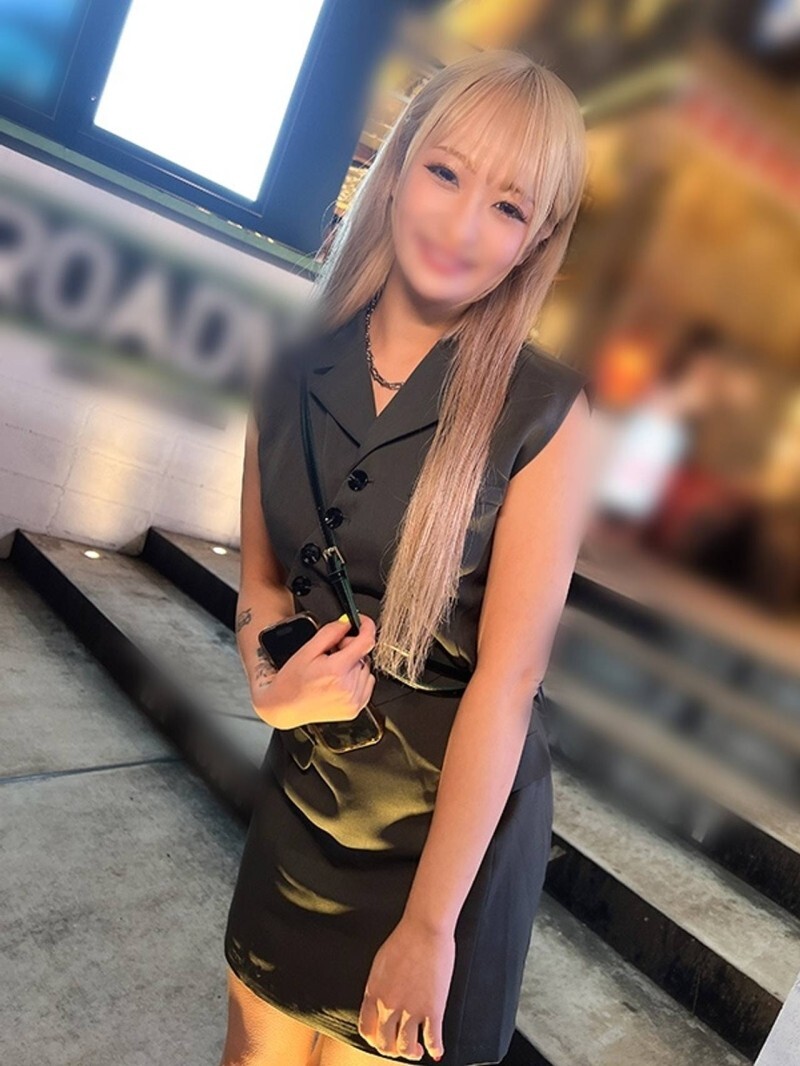 FC2-PPV-4831957 ※First time only 923PT※【Shinjuku Kosatsu】Bubbly pubic hair! Raw sex with a blonde gal with a lewd pussy ⇒ Continuous cumshots from the slit & massive creampie ★ReN★ ※Ultra high-definition video available on a first-come FC2-PPV-4831957
