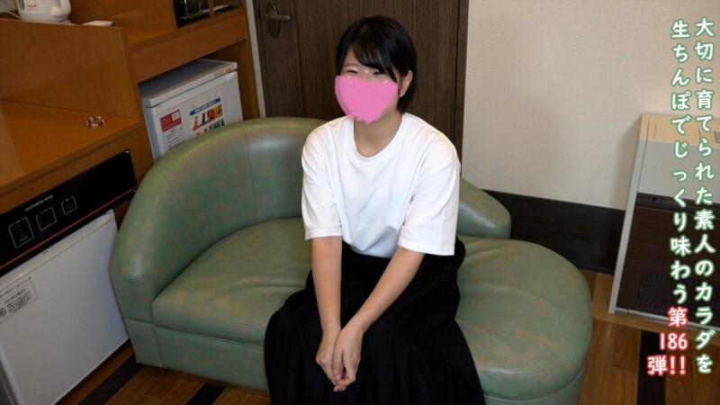 FC2-PPV-4798858 ♀186 Asuka-chan is simple and smiling, and of course she has pubic hair. She blushes when she checks her panties. She is embarrassed to be naked in front of the camera, but she moans at the raw dick and ends up half-outside, half-cumming FC2-PPV-4798858